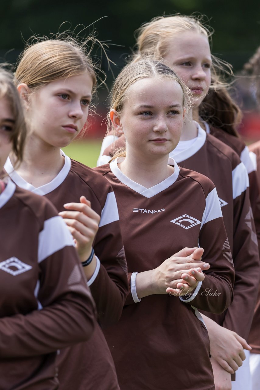 Bild 61 - Loewinnen Cup